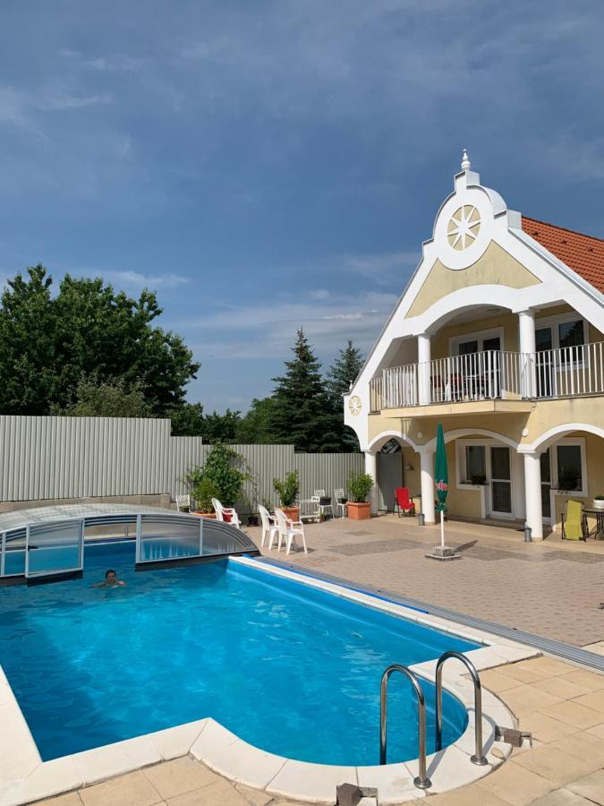 Lilium Villa Heviz Ngoại thất bức ảnh