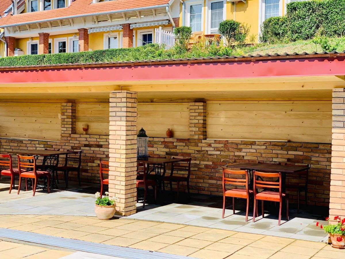 Lilium Villa Heviz Ngoại thất bức ảnh
